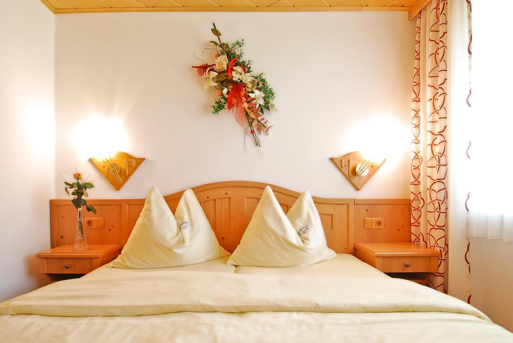 Appartements Kristall อับเทเนา ภายนอก รูปภาพ
